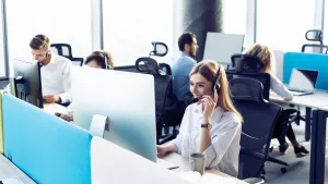 delegar o atendimento ao cliente